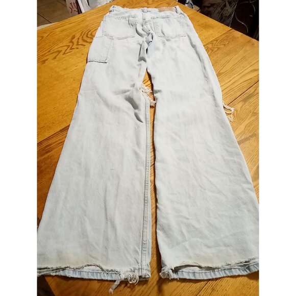 WE THE FREE Jeans Womens 24 BLUE Preowned Summer Denim DISTRESSED FLARED FLARE ? - Picture 14 of 16